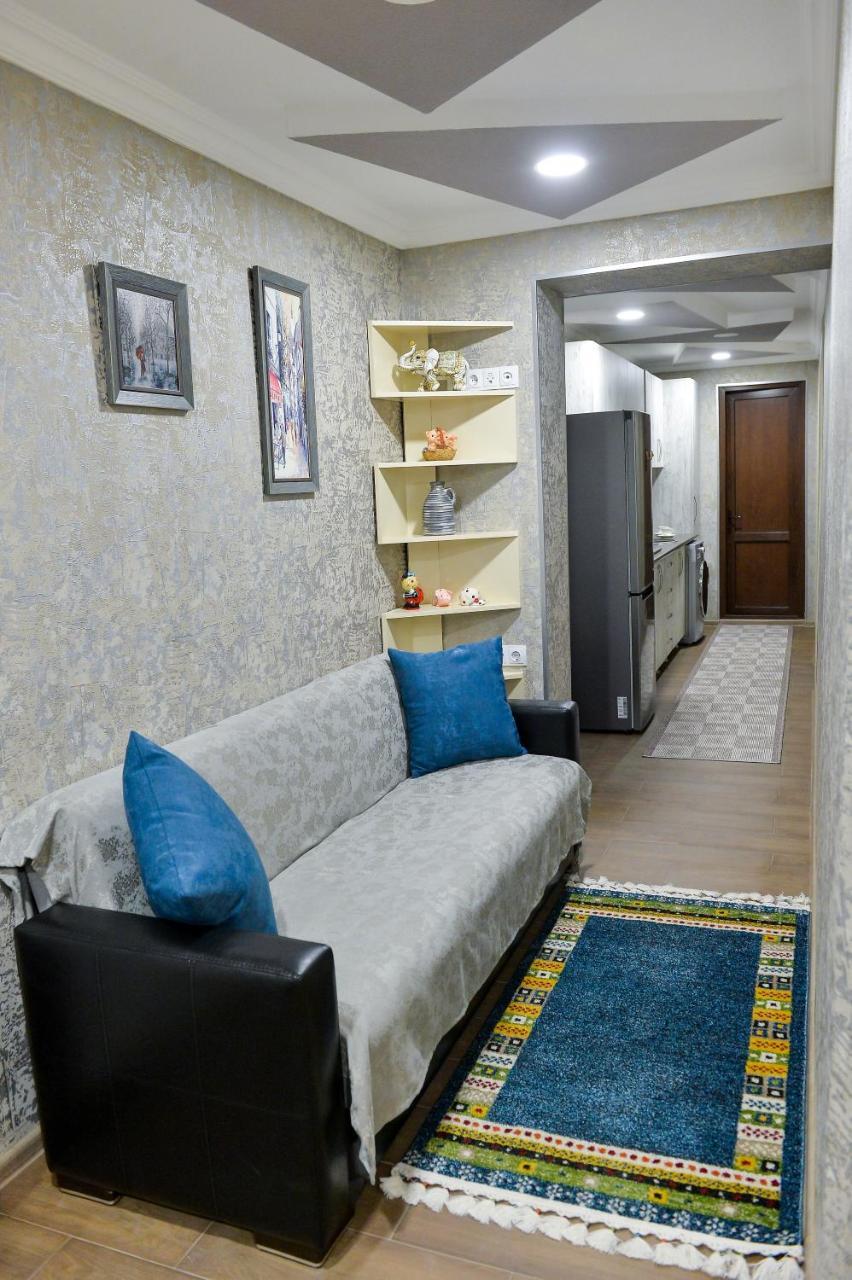 Hostel Look Koetaisi Buitenkant foto