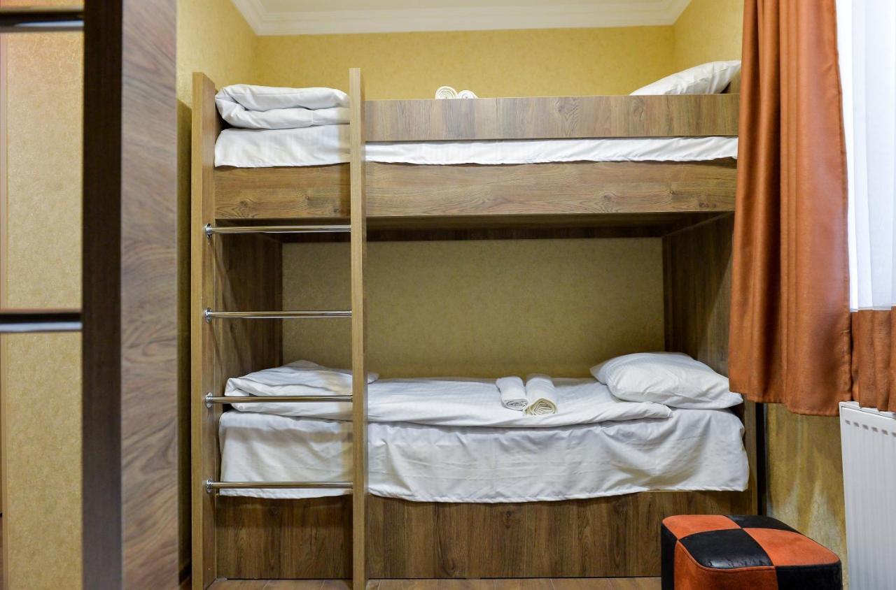 Hostel Look Koetaisi Buitenkant foto