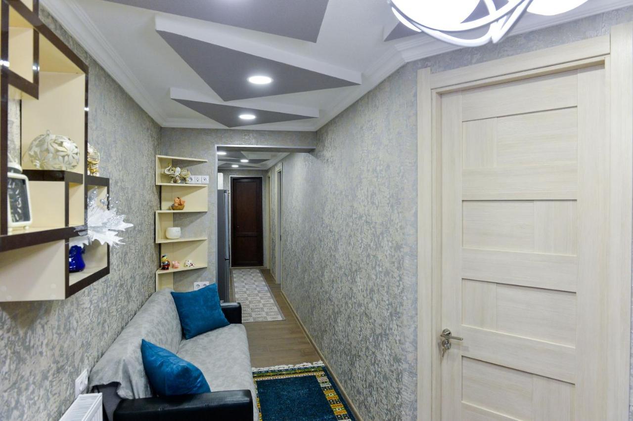Hostel Look Koetaisi Buitenkant foto